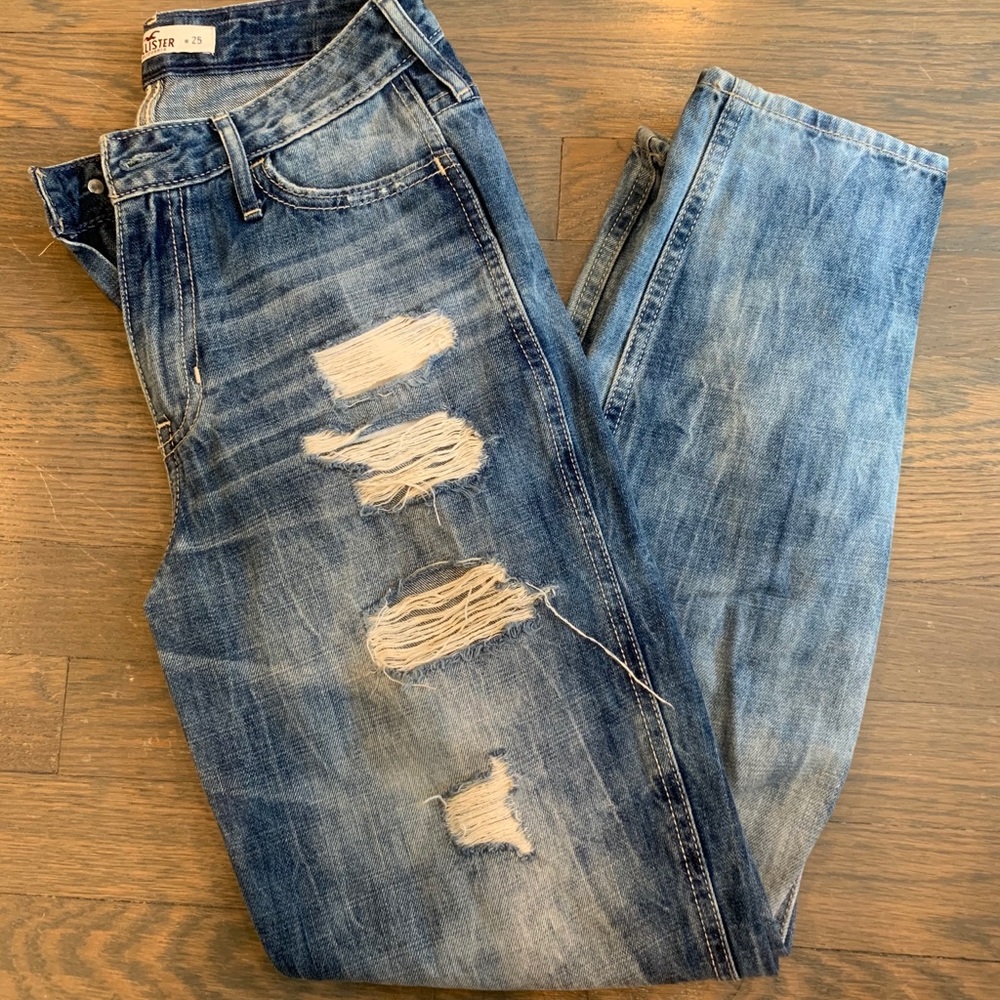 Hollister High Waisted Boyfriend Jeans